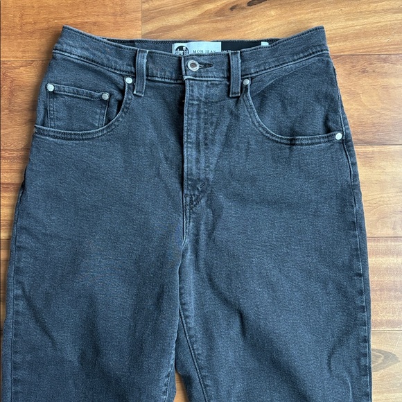 Levi’s mom jeans - Picture 3 of 10